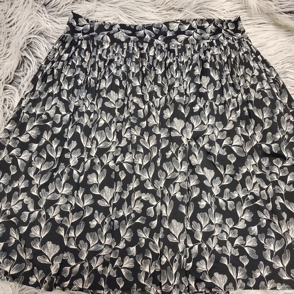 Merona black A-line skirt